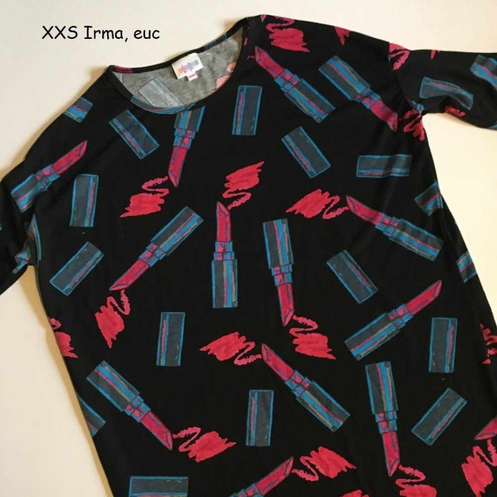 XXS Lularoe Irma tunic top, black with lipsticks
